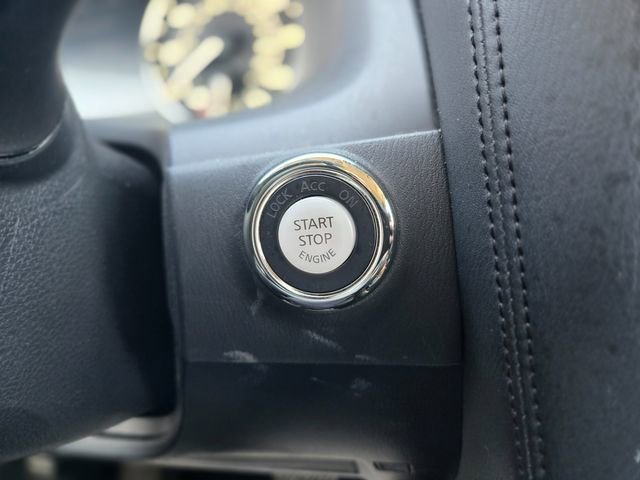 Used 2023 Nissan Armada SL w/ Captain's Chairs Package image 37