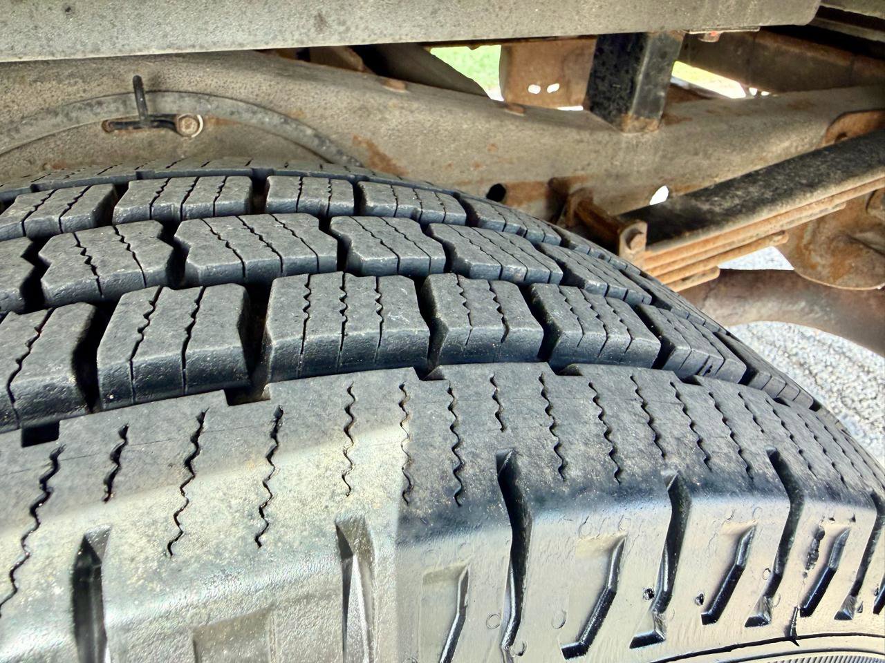 Used 2017 Chevrolet Express 3500 image 25