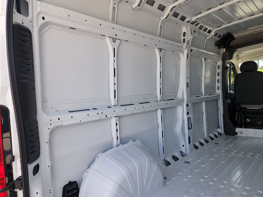 Used 2026 RAM ProMaster 2500 w/ Convenience Group FWD image 13