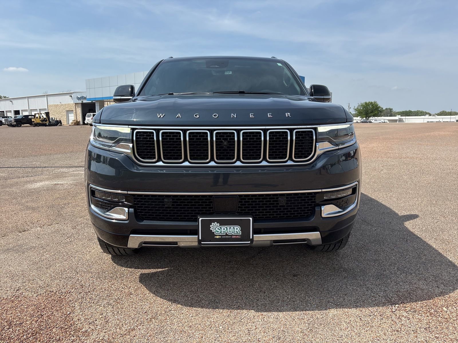 Used 2023 Jeep Wagoneer L Series III w/ Premium Group I image 9