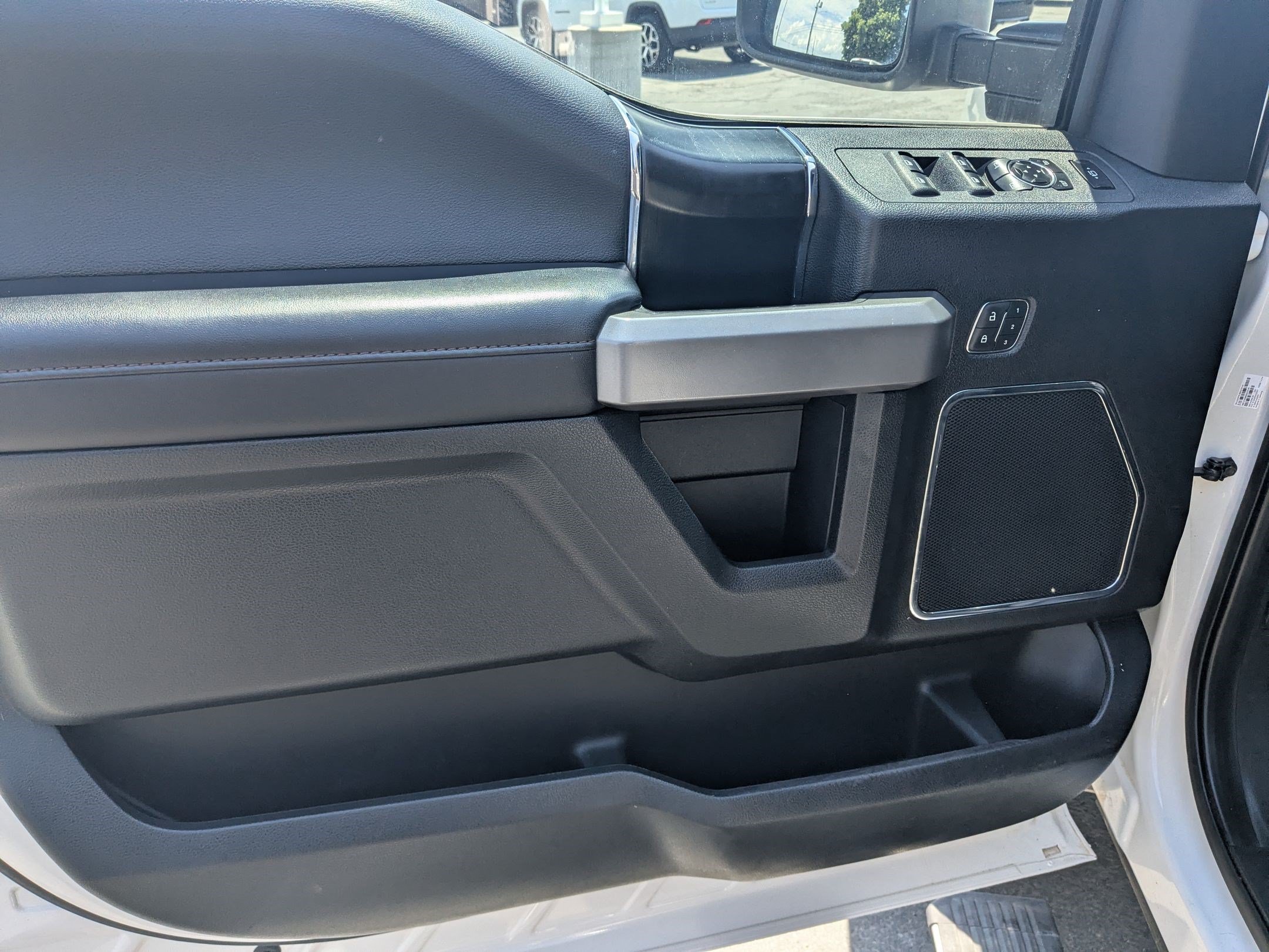 Used 2019 Ford F450 Platinum w/ Platinum Ultimate Package AWD/4WD image 15