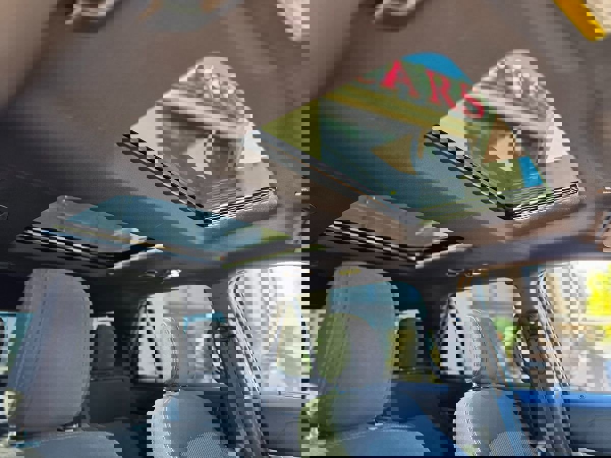 Used 2018 Ford Explorer XLT w/ Equipment Group 201A image 19