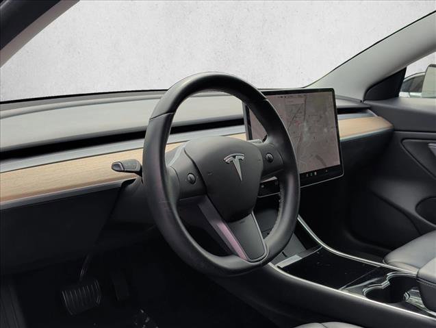 Used 2019 Tesla Model 3 Mid Range image 9