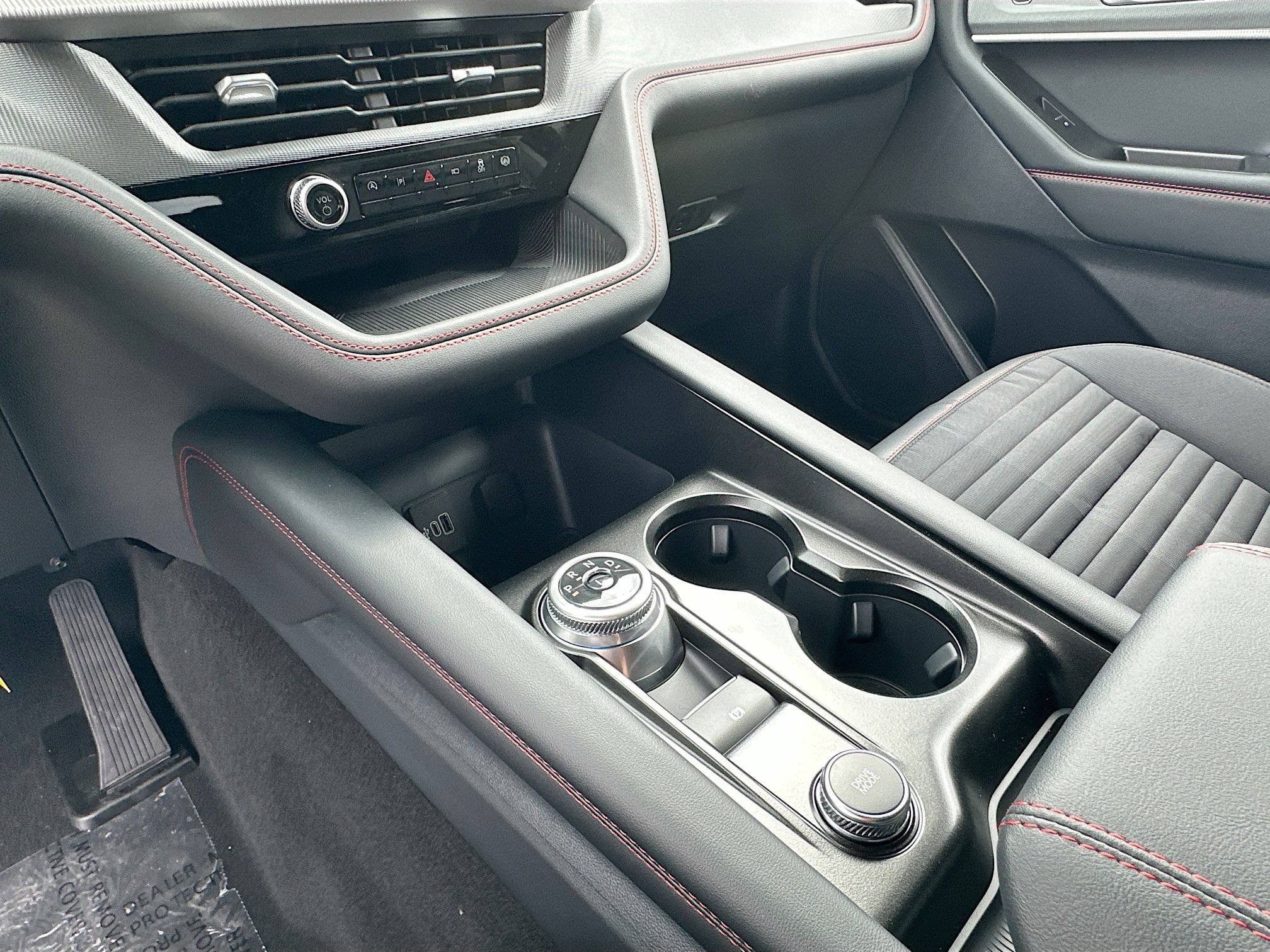 New 2026 Ford Explorer ST-Line w/ ST-Line Street Pack image 12