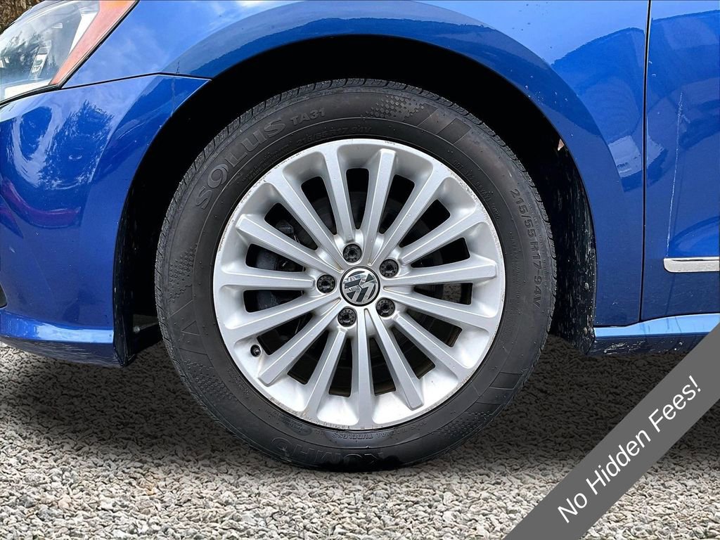 Used 2016 Volkswagen Passat 1.8T SE FWD image 9