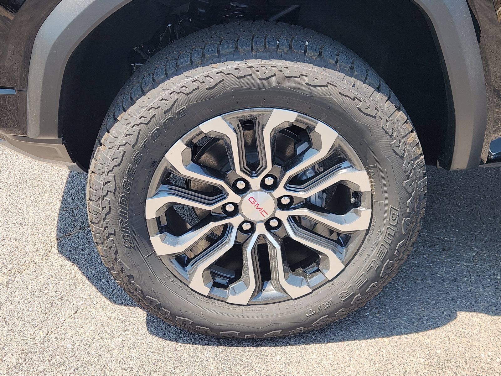 New 2026 GMC Canyon Denali AWD/4WD image 14
