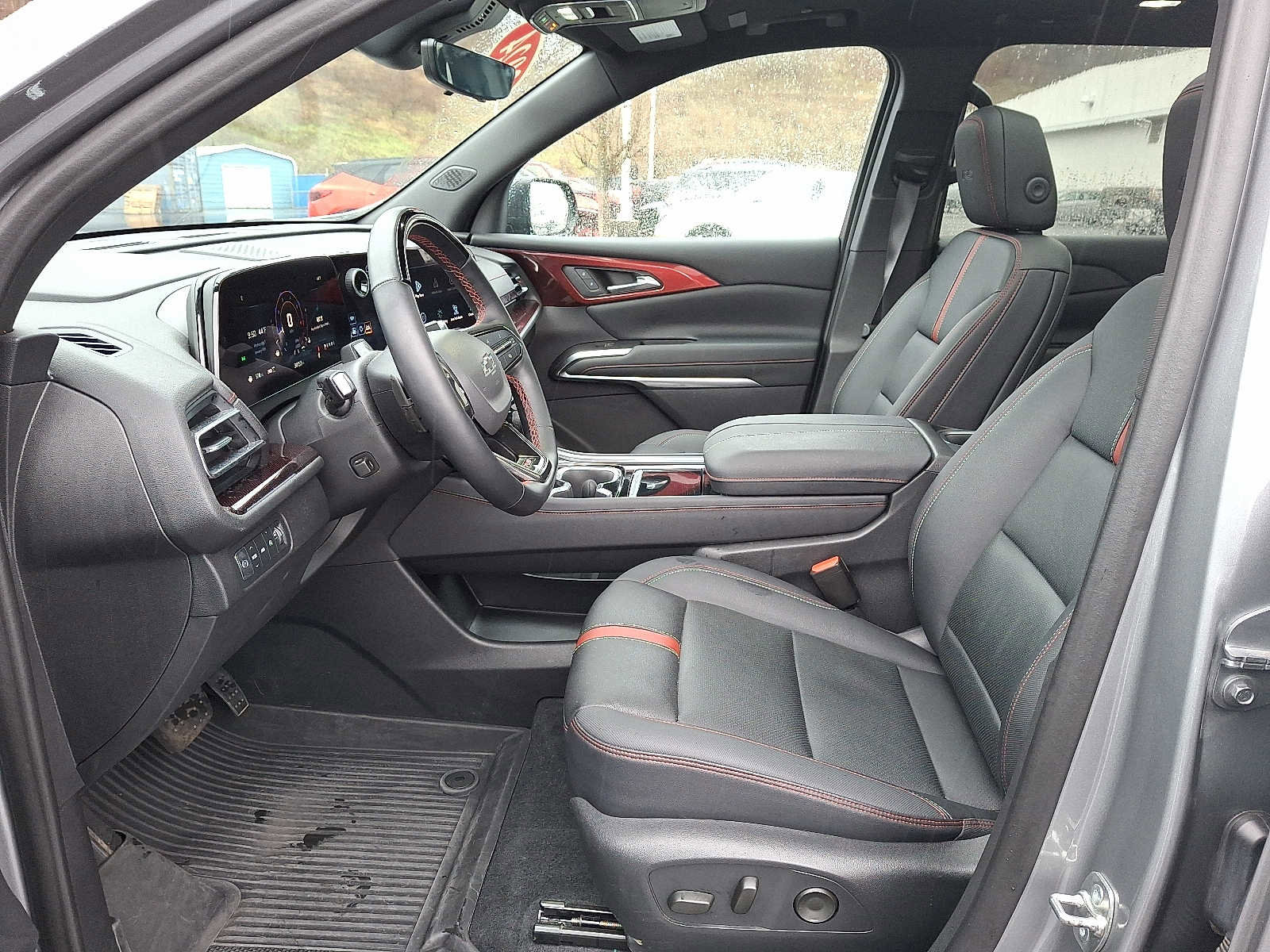 Used 2024 Chevrolet Traverse RS w/ LPO, Floor Liner Package image 14