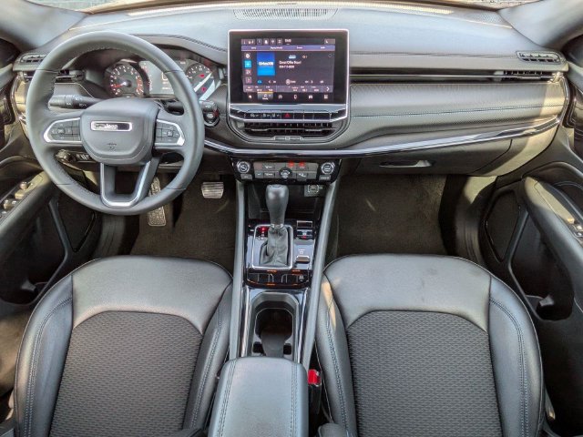 Used 2026 Jeep Compass Latitude AWD/4WD image 15