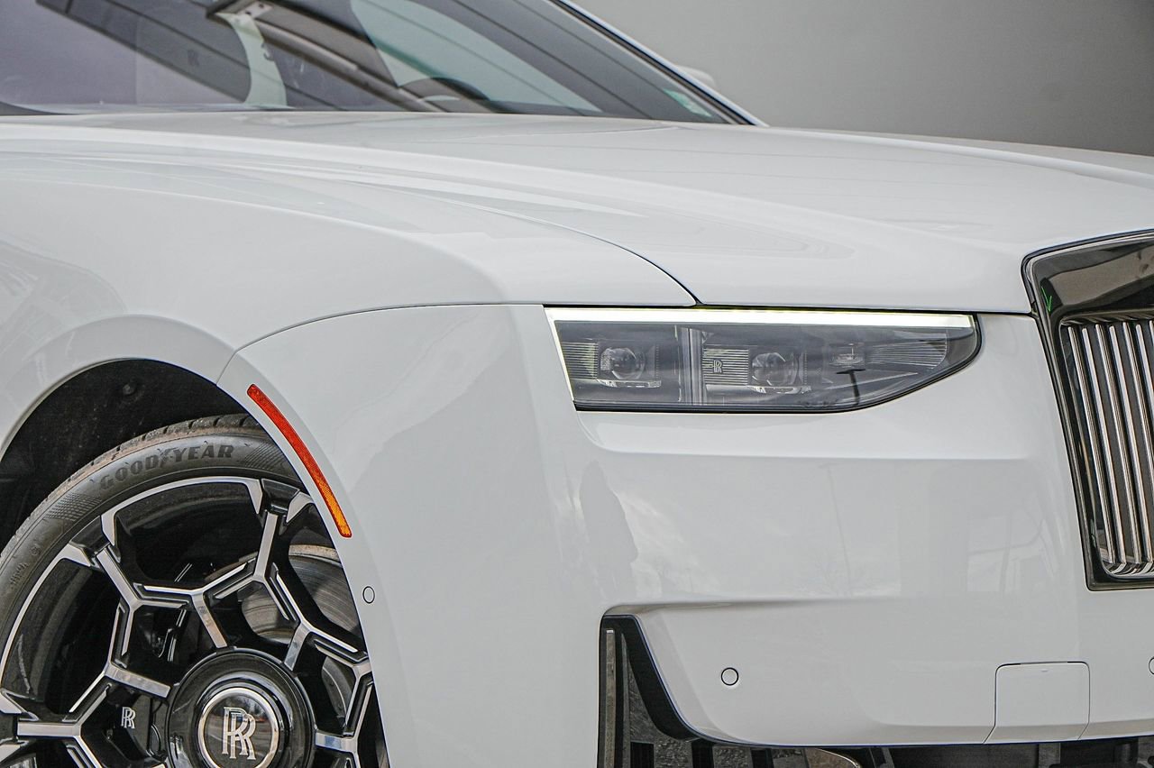New 2025 Rolls-Royce Ghost Black Badge image 3