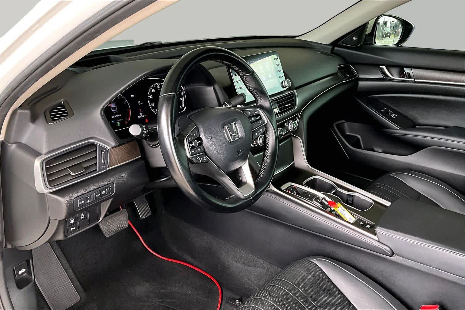 Used 2021 Honda Accord Touring image 18