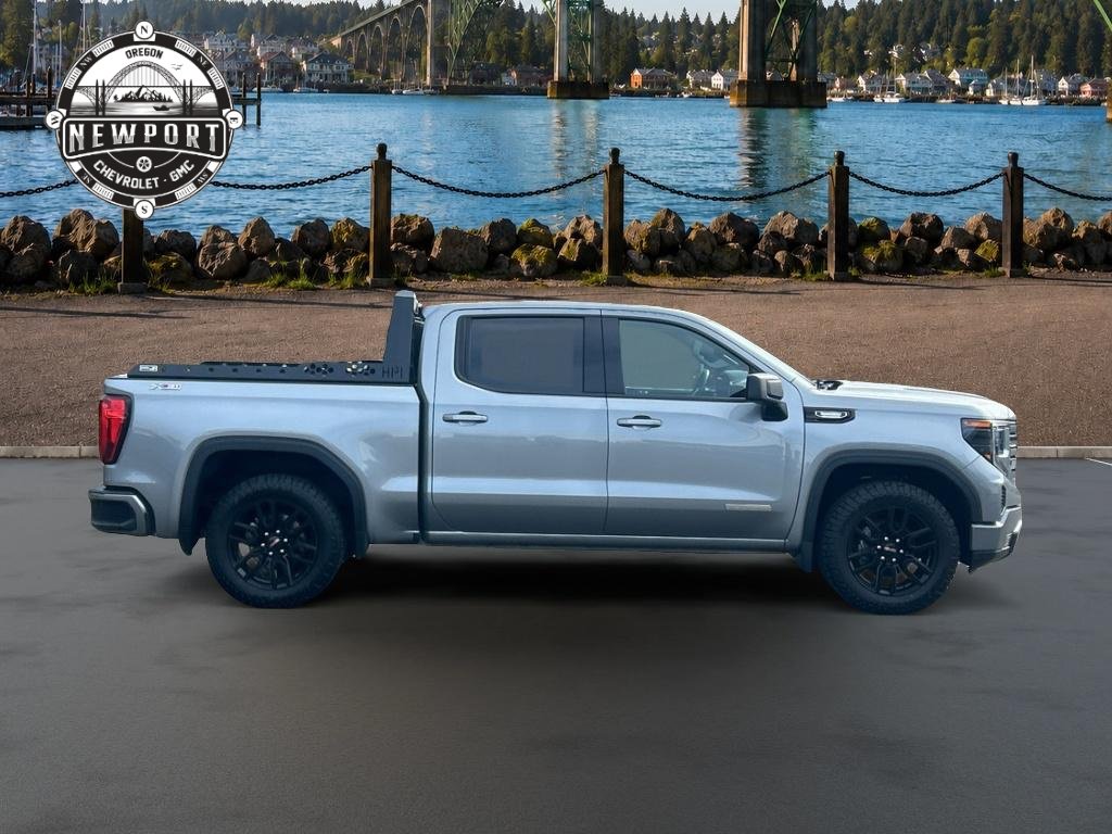 Used 2023 GMC Sierra 1500 Elevation w/ X31 Off-Road Package AWD/4WD image 4