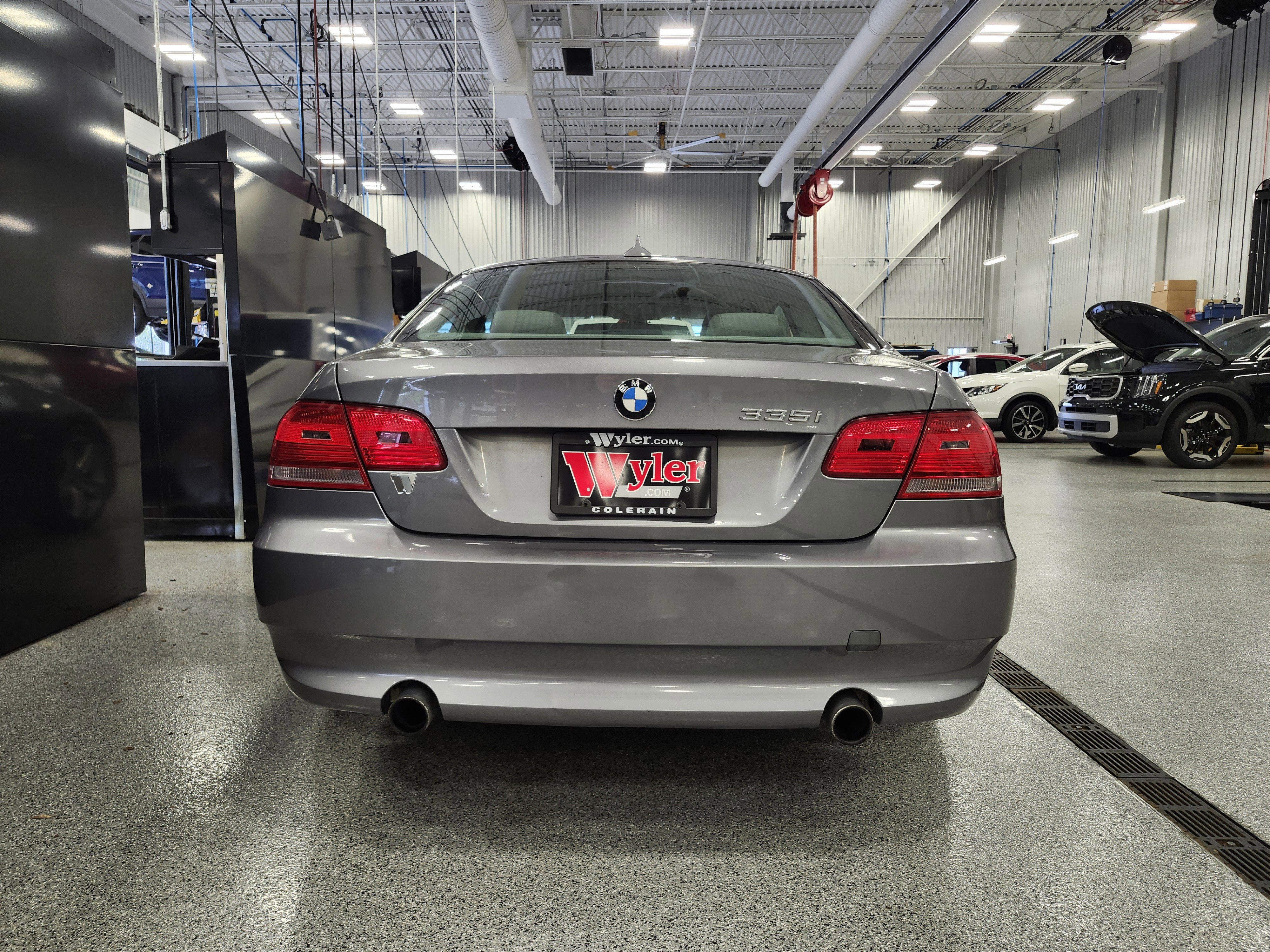 Used 2010 BMW 335i Coupe image 29