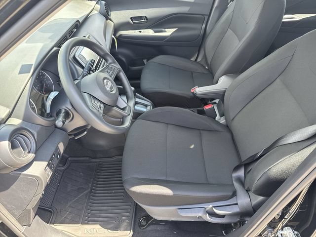 New 2025 Nissan Kicks Play S FWD image 14