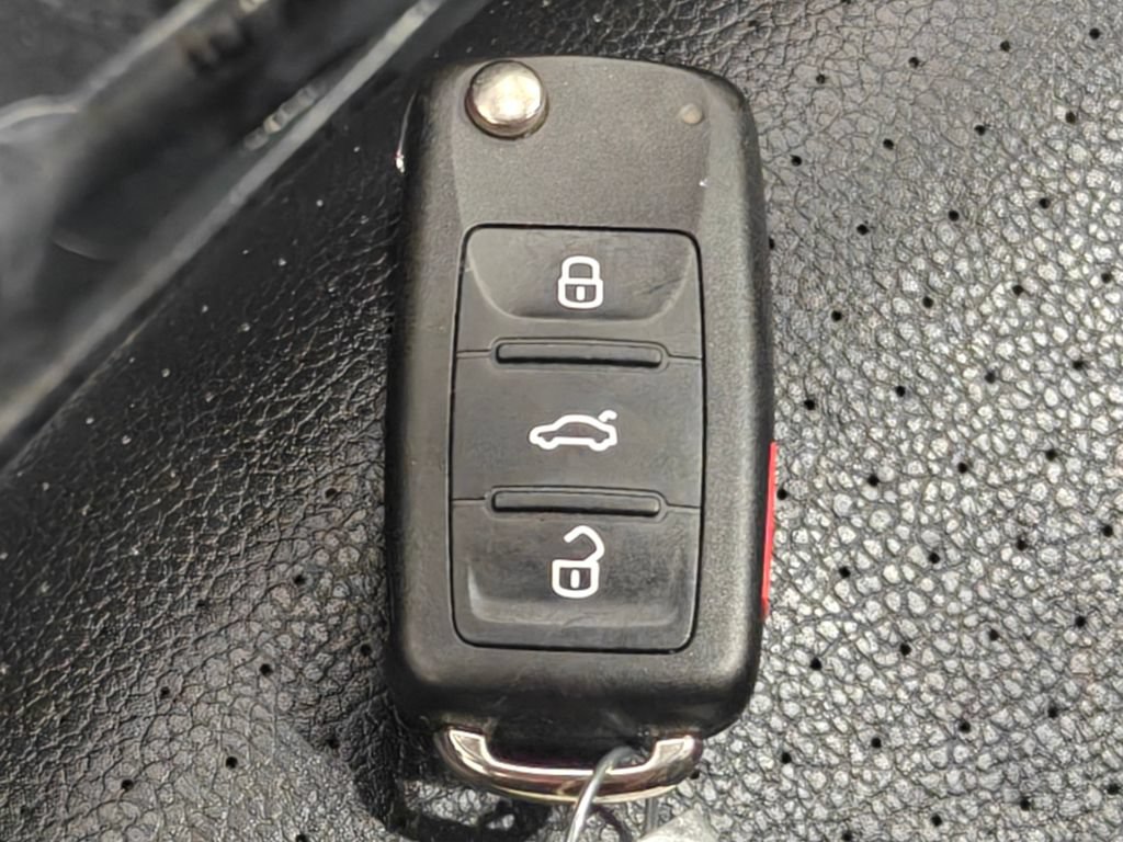 Used 2017 Volkswagen Jetta SE FWD image 11