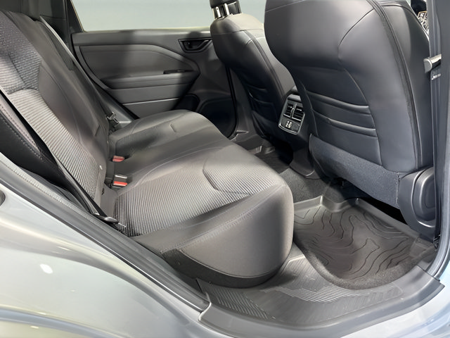 Certified 2026 Subaru Forester Premium AWD/4WD image 33