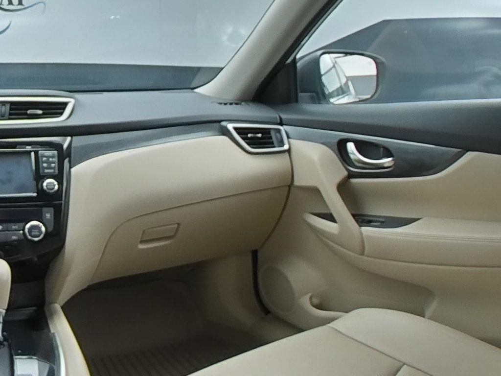 Used 2015 Nissan Rogue SL FWD image 18