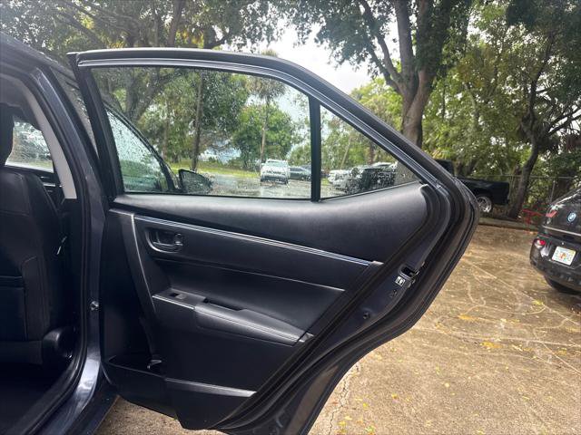 Used 2017 Toyota Corolla SE FWD image 18