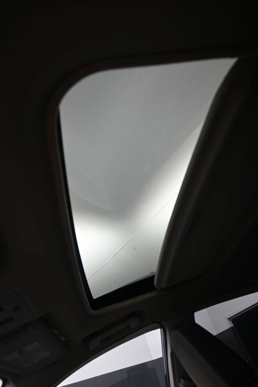 Used 2014 Toyota RAV4 XLE image 18