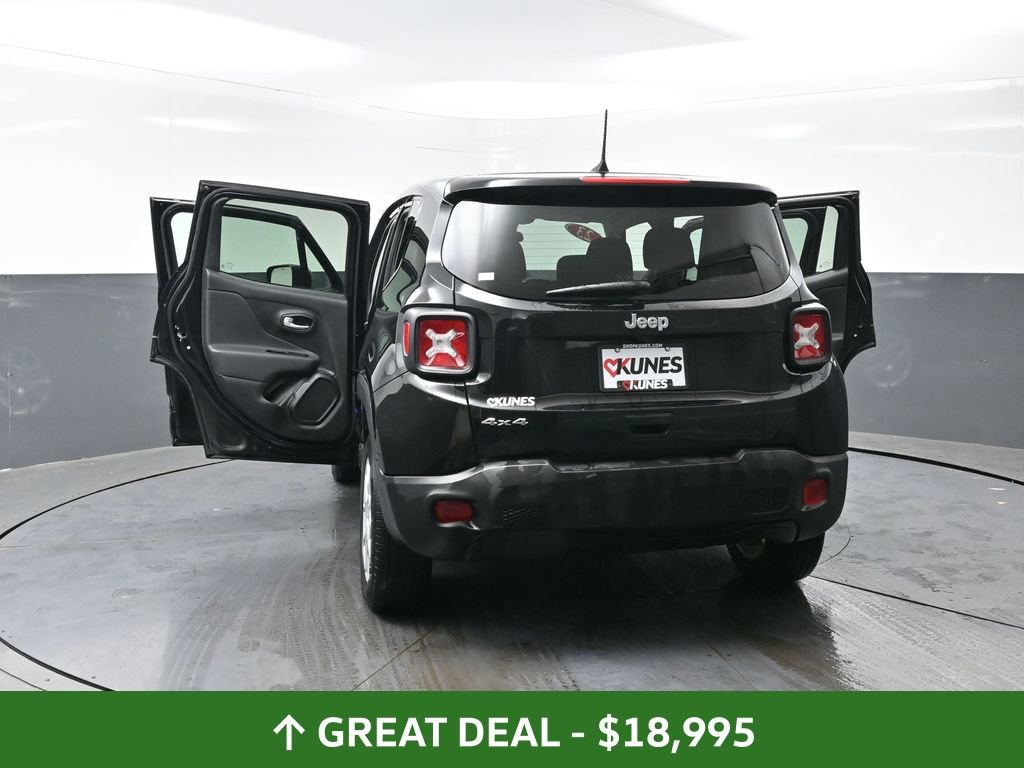 Used 2023 Jeep Renegade Latitude AWD/4WD image 57