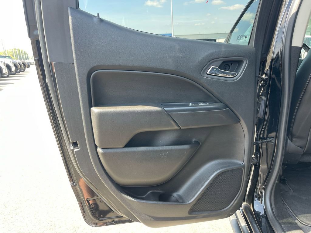Used 2020 Chevrolet Colorado ZR2 w/ ZR2 Midnight Special Edition image 26