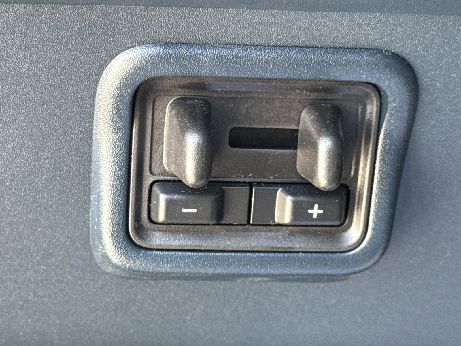 New 2025 Ford Maverick Lariat w/ 4K Tow Package image 19