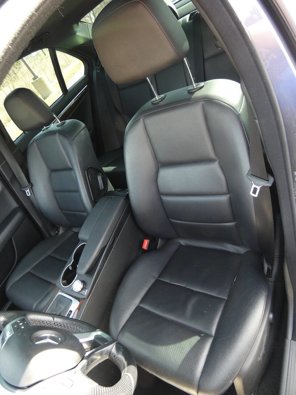 Used 2013 Mercedes-Benz C 300 4MATIC Sedan image 22