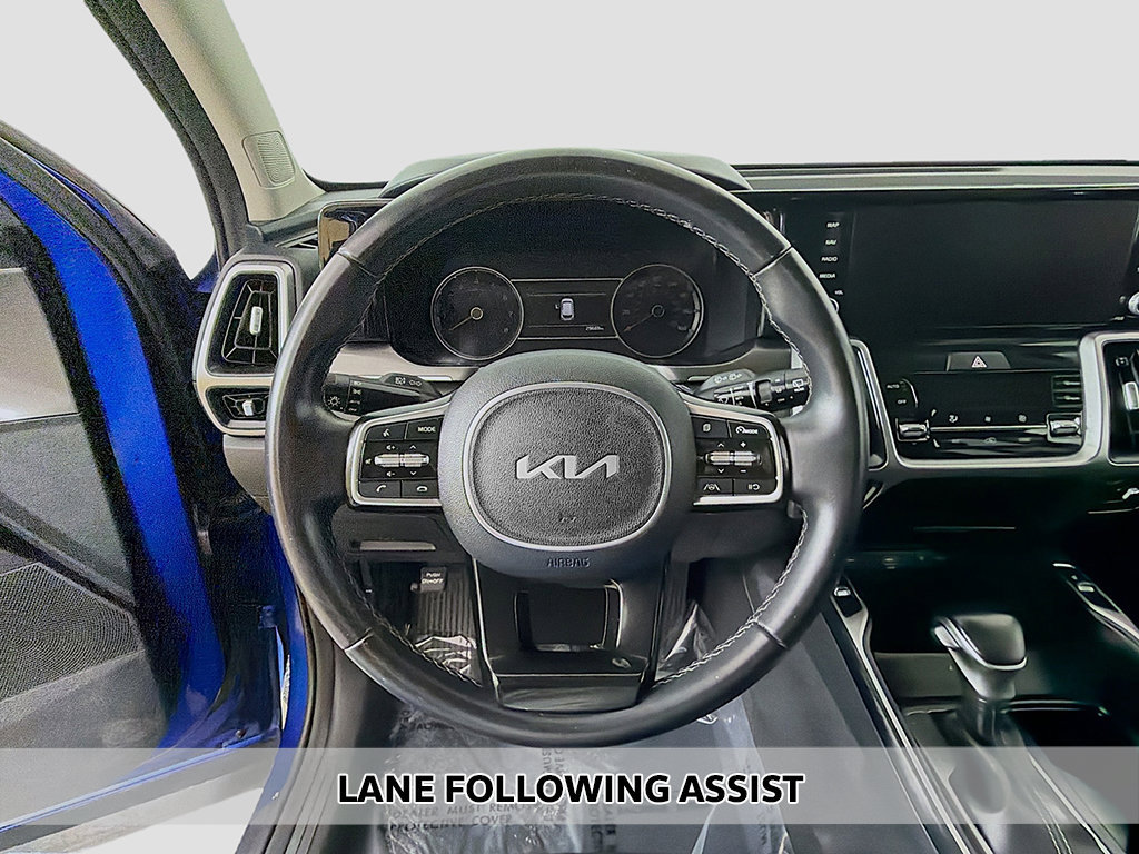 Used 2023 Kia Sorento S w/ Panoramic Sunroof Package FWD image 6