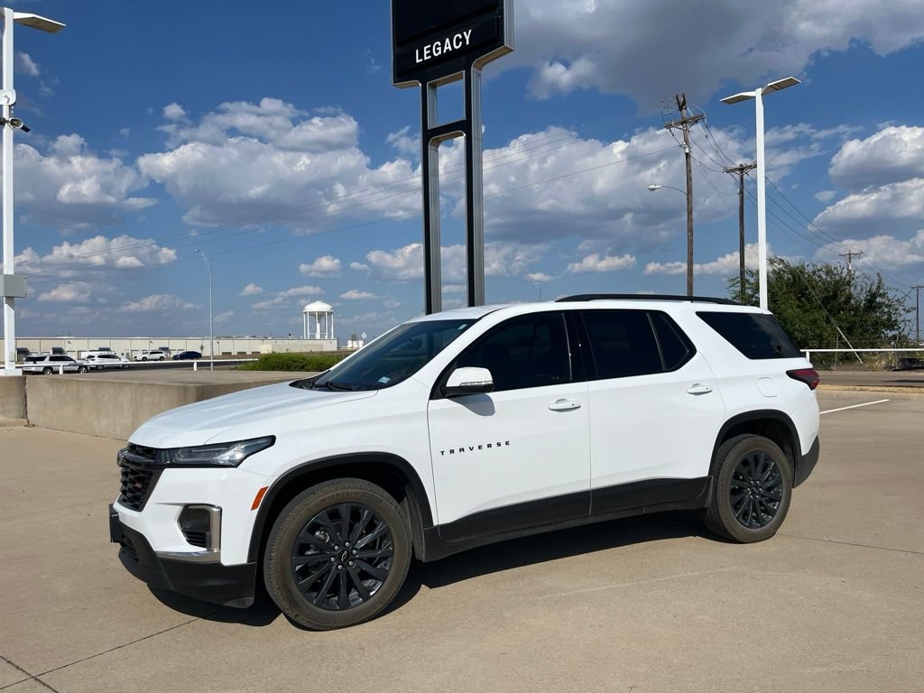 Used 2023 Chevrolet Traverse RS