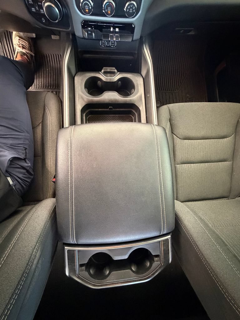 Used 2024 RAM 1500 Big Horn AWD/4WD image 35