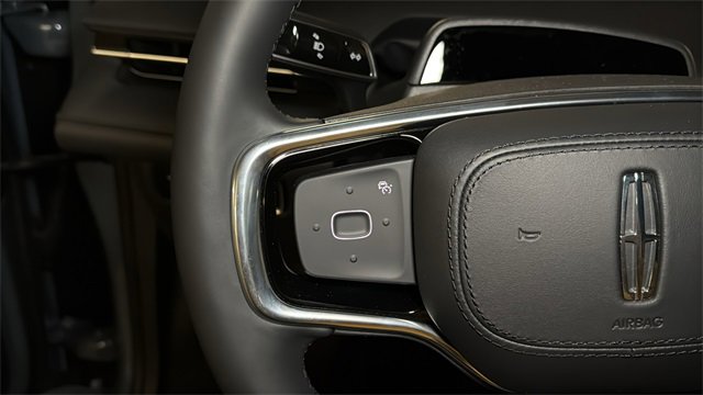 New 2026 Lincoln Nautilus Reserve image 28