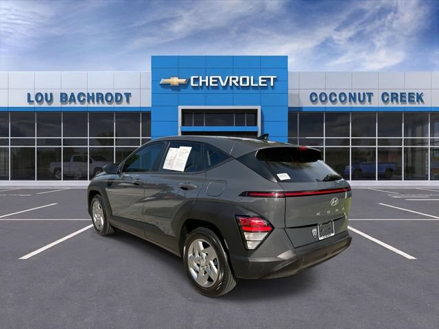 Used 2024 Hyundai Kona SE FWD image 6