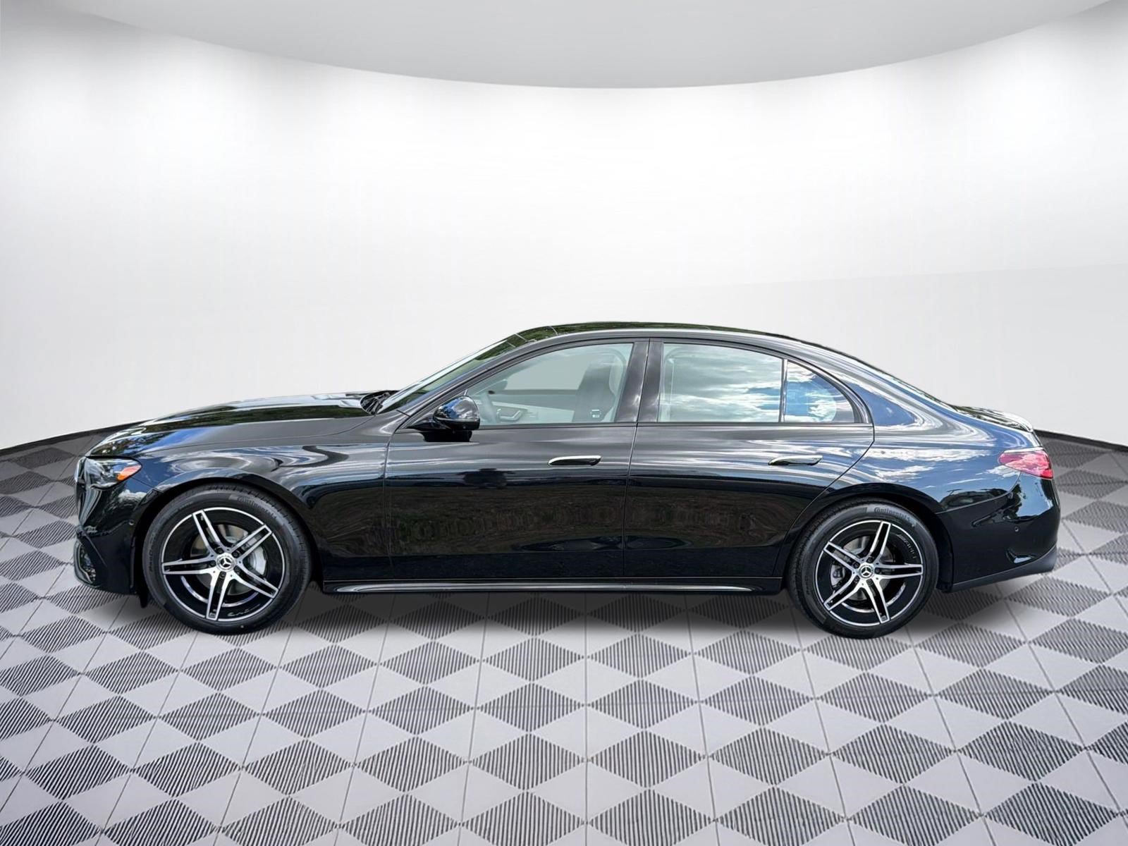 New 2026 Mercedes-Benz E 350 Sedan image 2