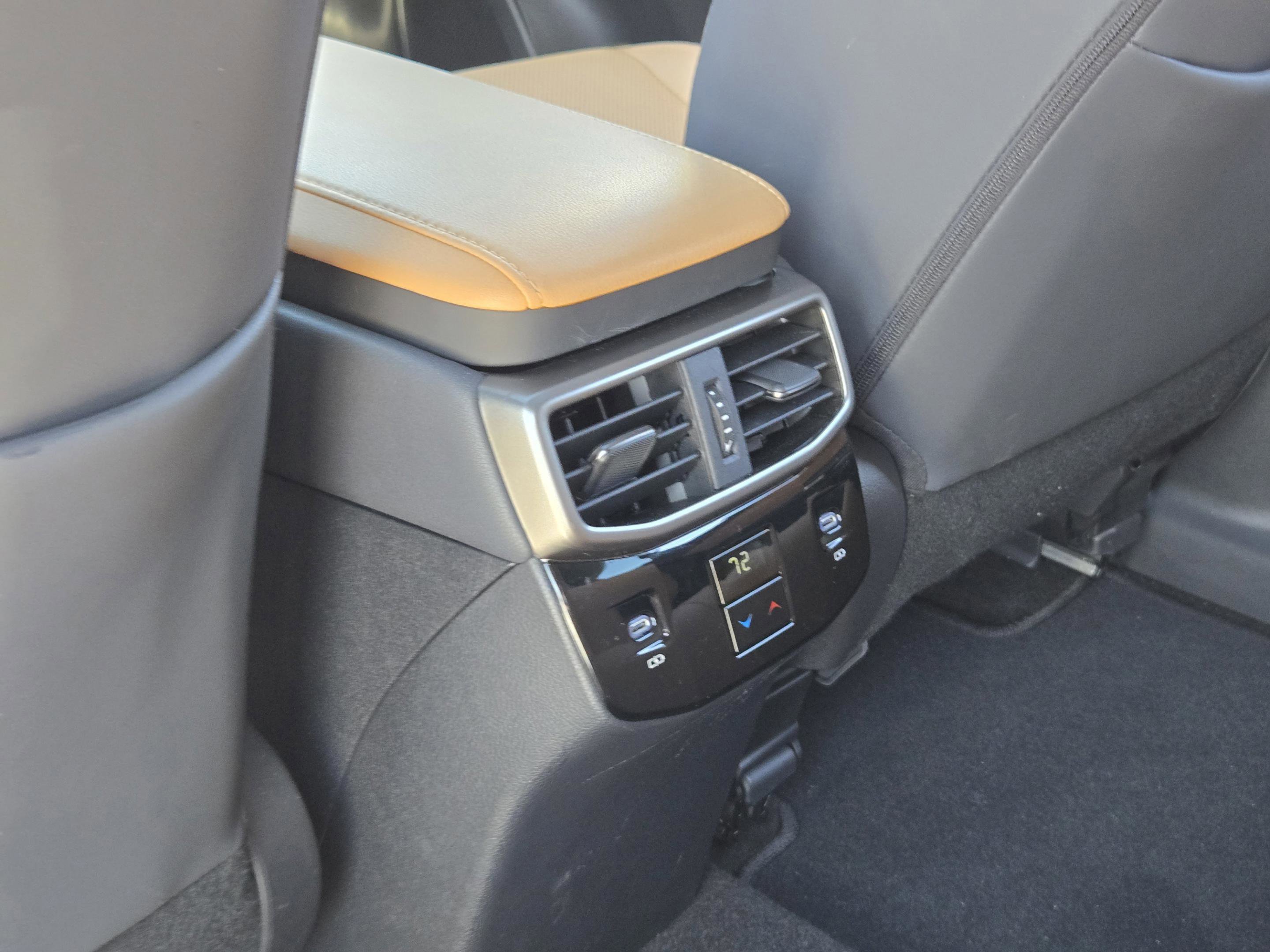Used 2025 Lexus RX 350 Premium w/ Accessory Package (Z1) FWD image 19