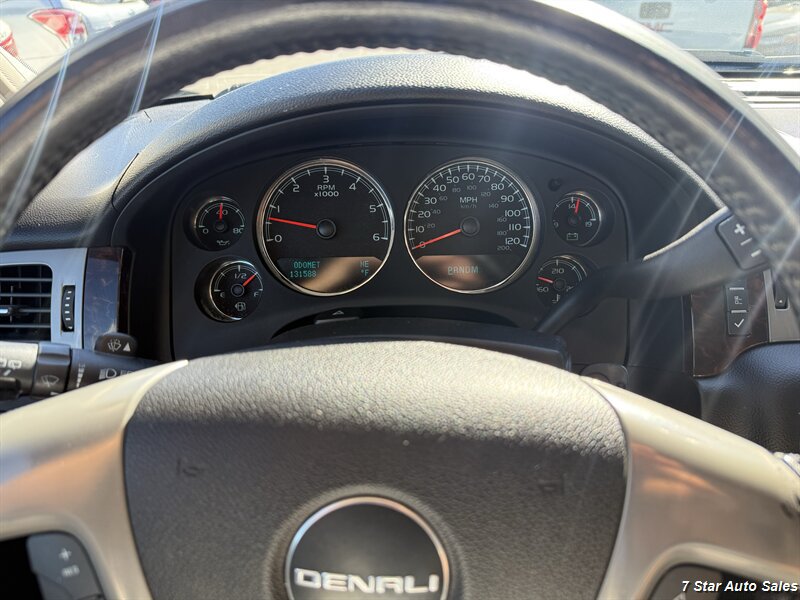 Used 2009 GMC Yukon Denali AWD/4WD image 10