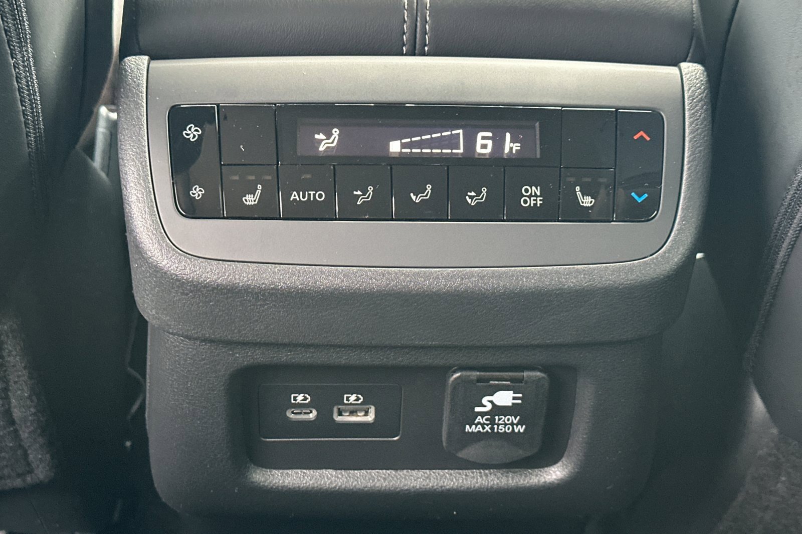 New 2025 Nissan Pathfinder Platinum w/ Black Appearance Package image 15