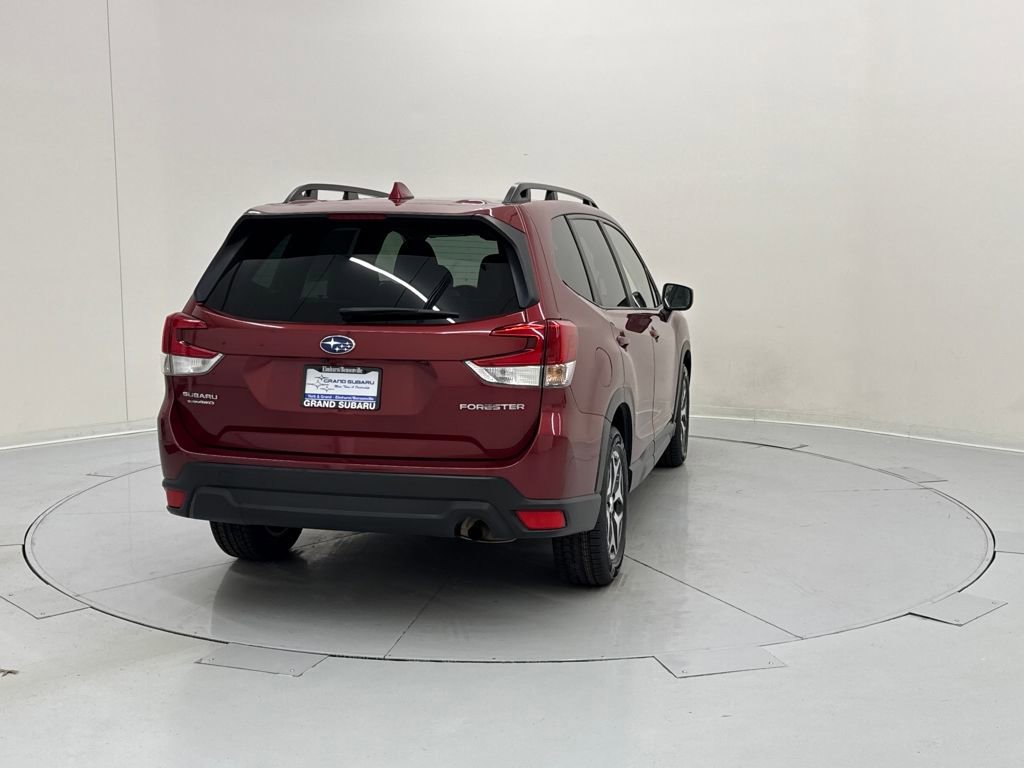 Used 2022 Subaru Forester Premium AWD/4WD image 5