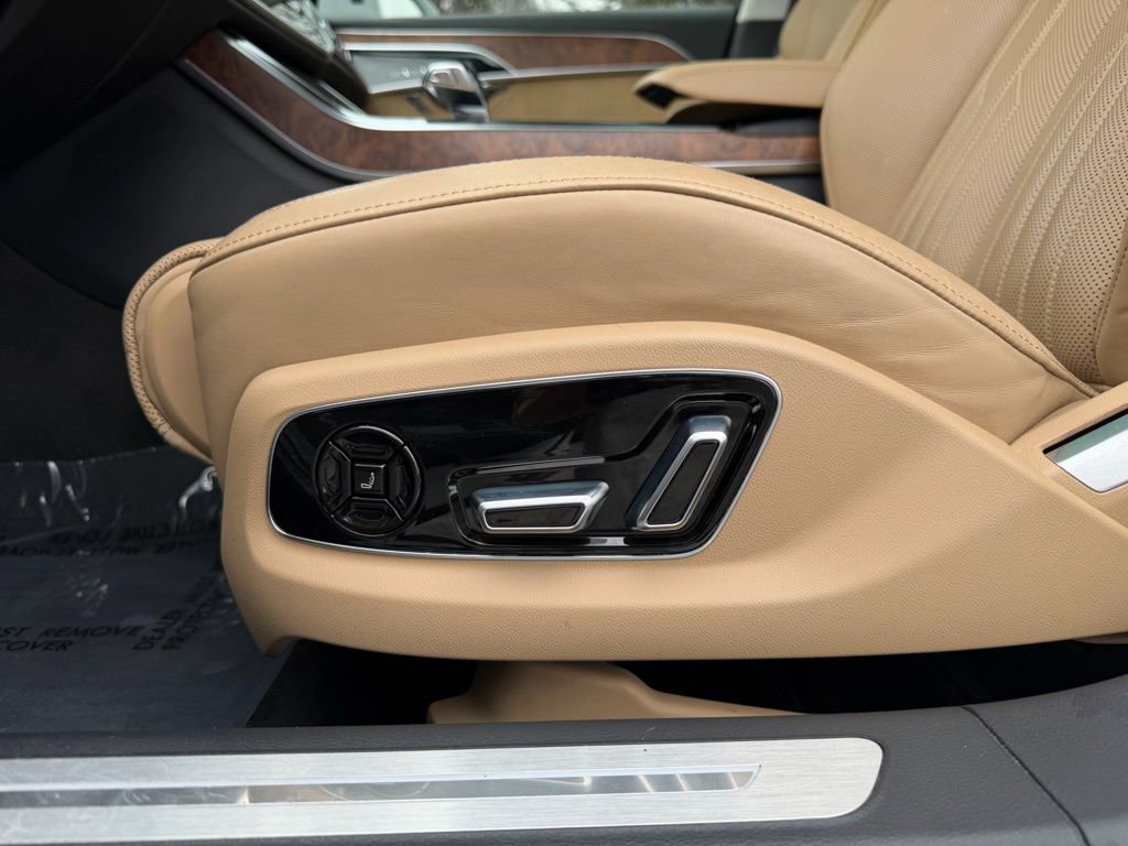 Used 2019 Audi A8 L 3.0T w/ Luxury Package image 12