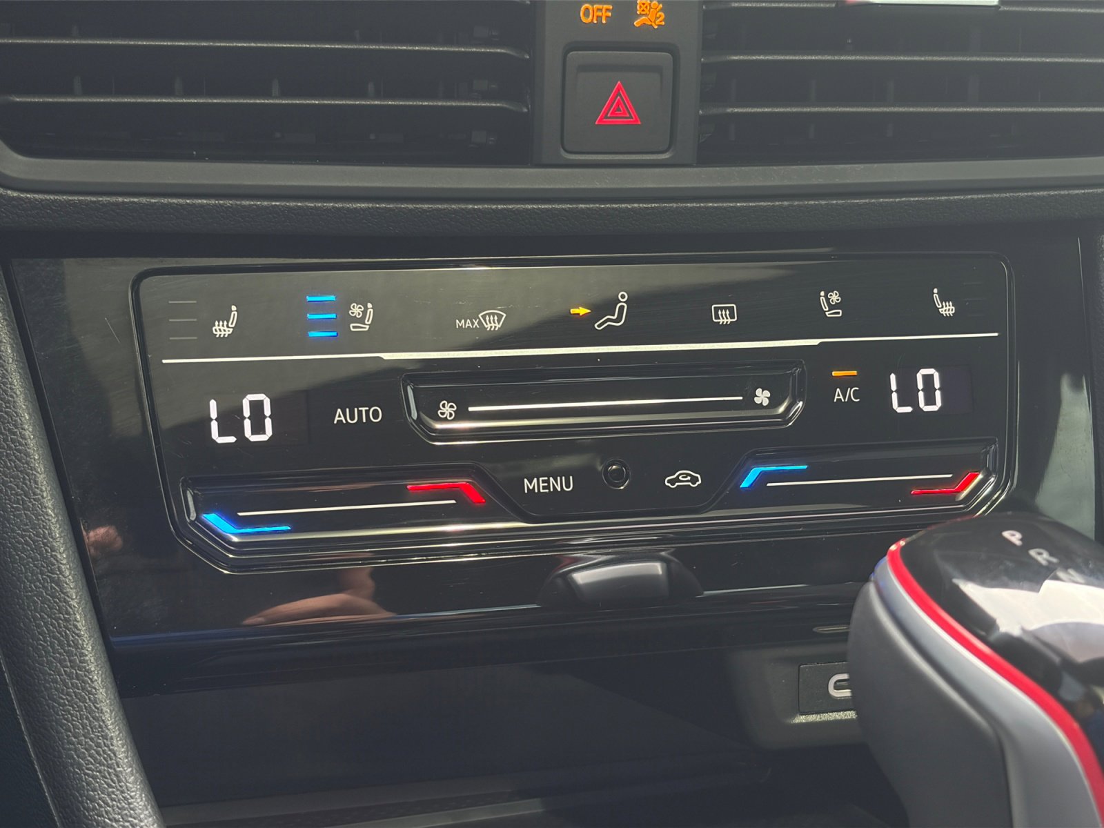 Used 2025 Volkswagen Jetta GLI Autobahn image 17