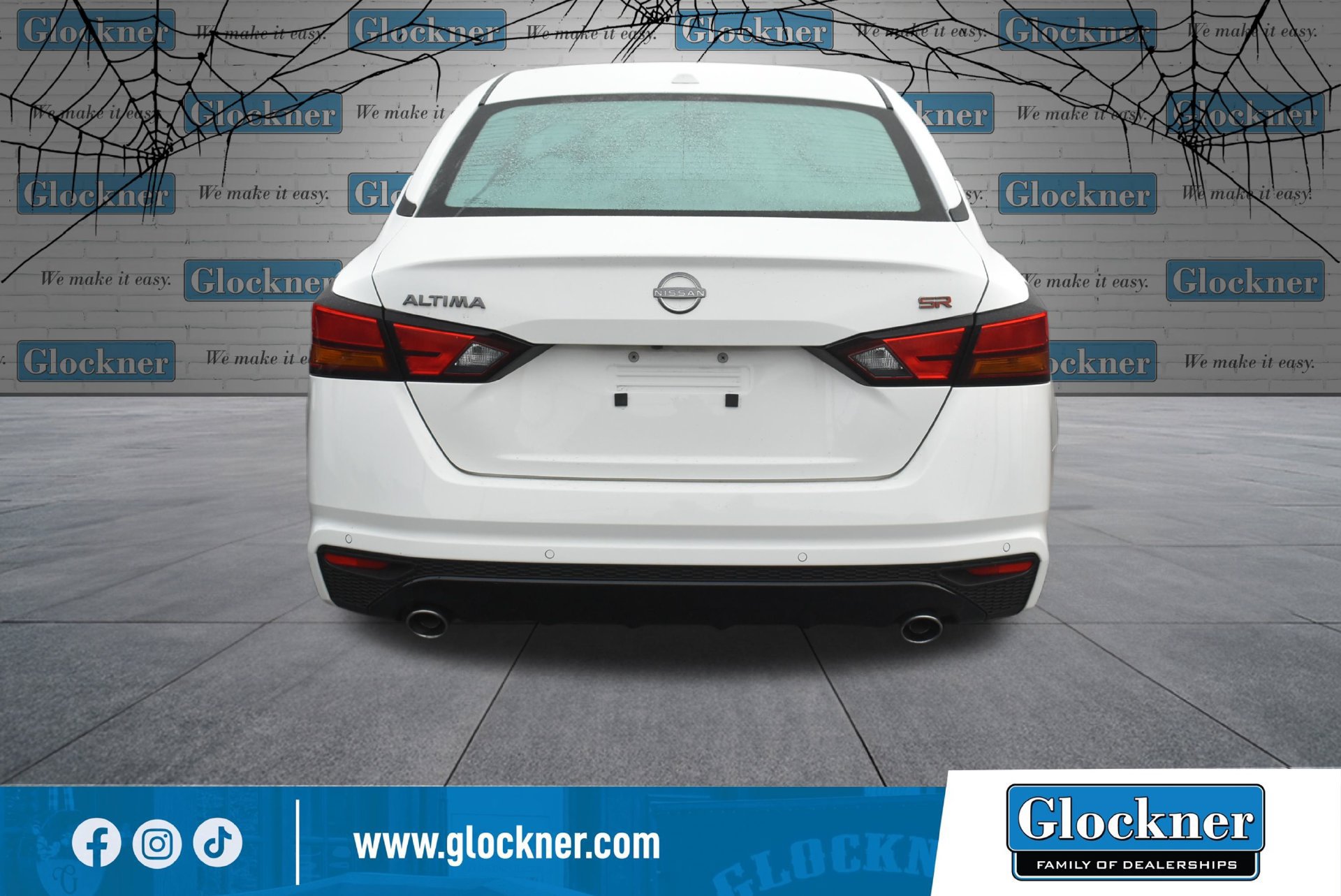 Used 2024 Nissan Altima 2.5 SR FWD image 12