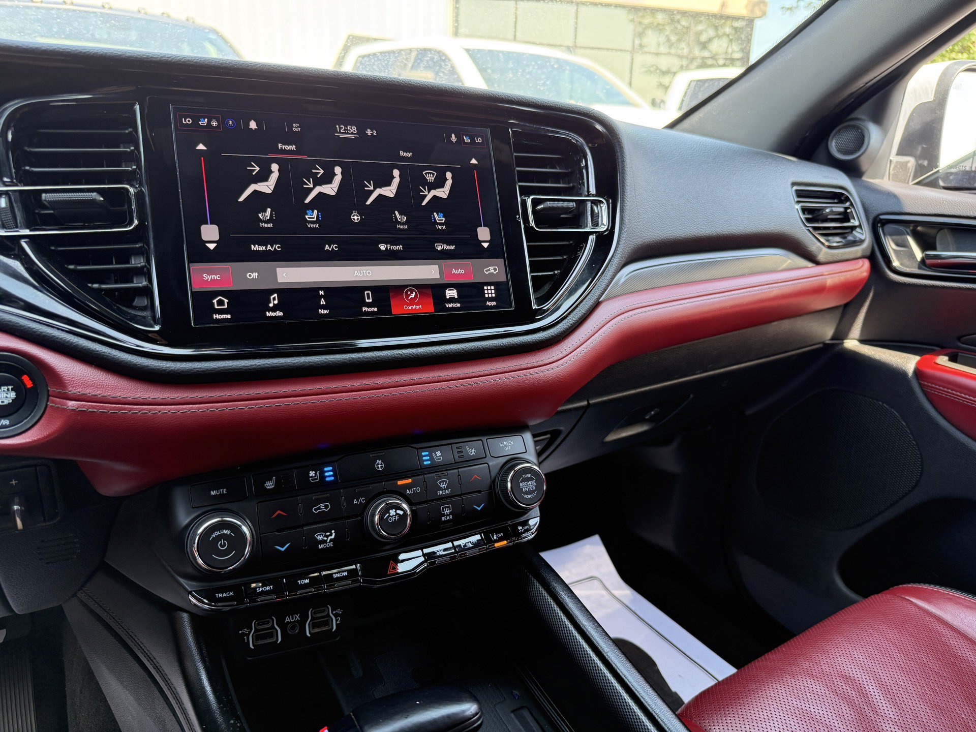 Used 2021 Dodge Durango R/T w/ Tow 'N Go Package AWD/4WD image 12