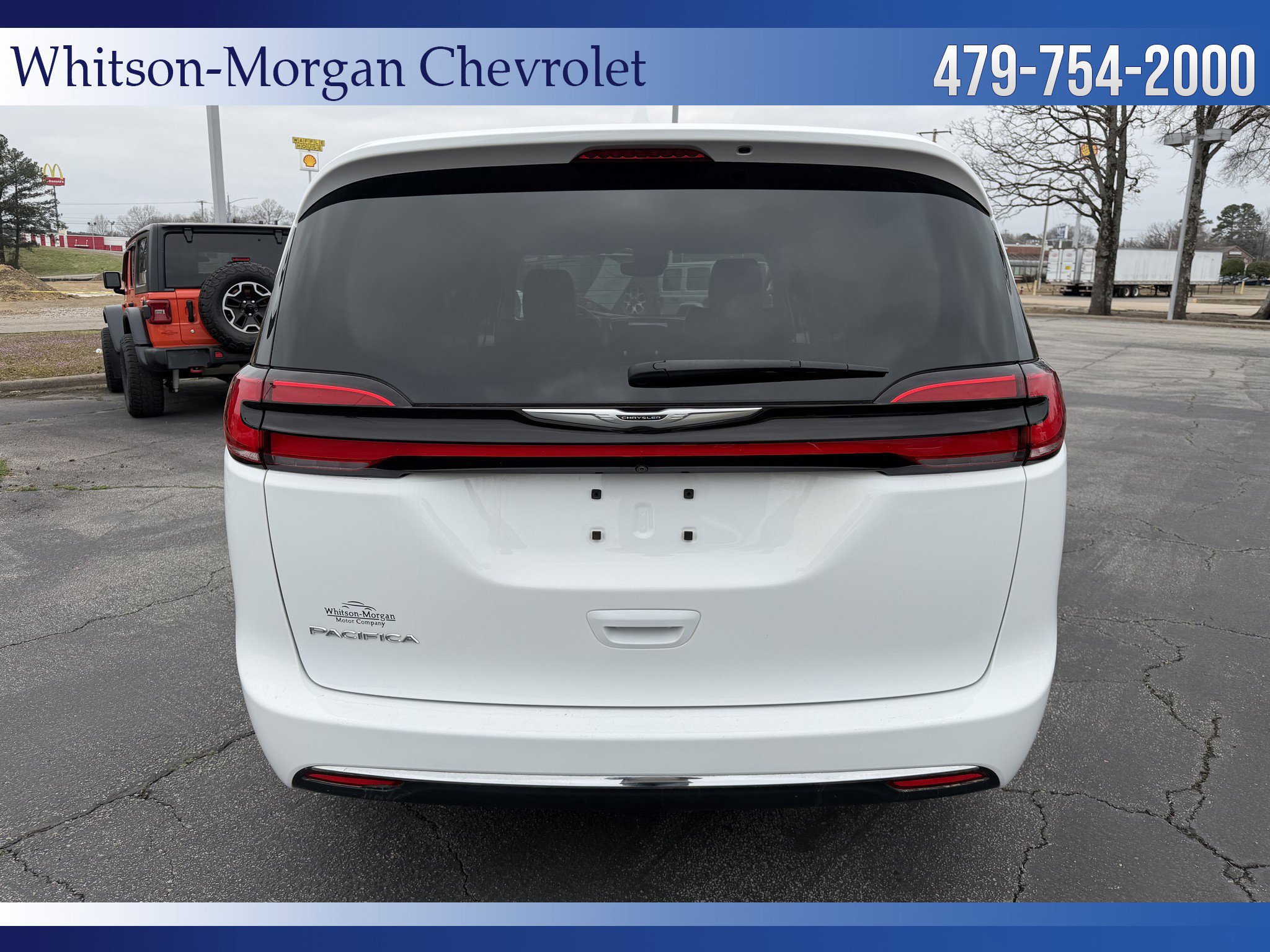 Used 2022 Chrysler Pacifica Touring-L FWD image 6