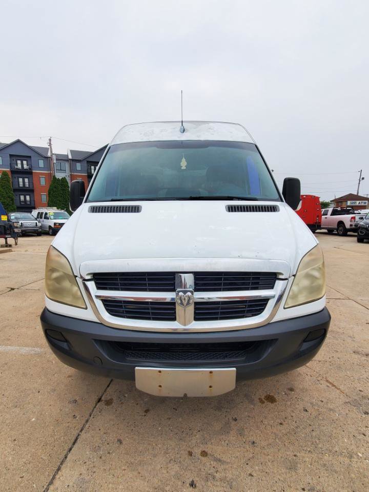 Used 2008 Dodge Sprinter 2500 image 2