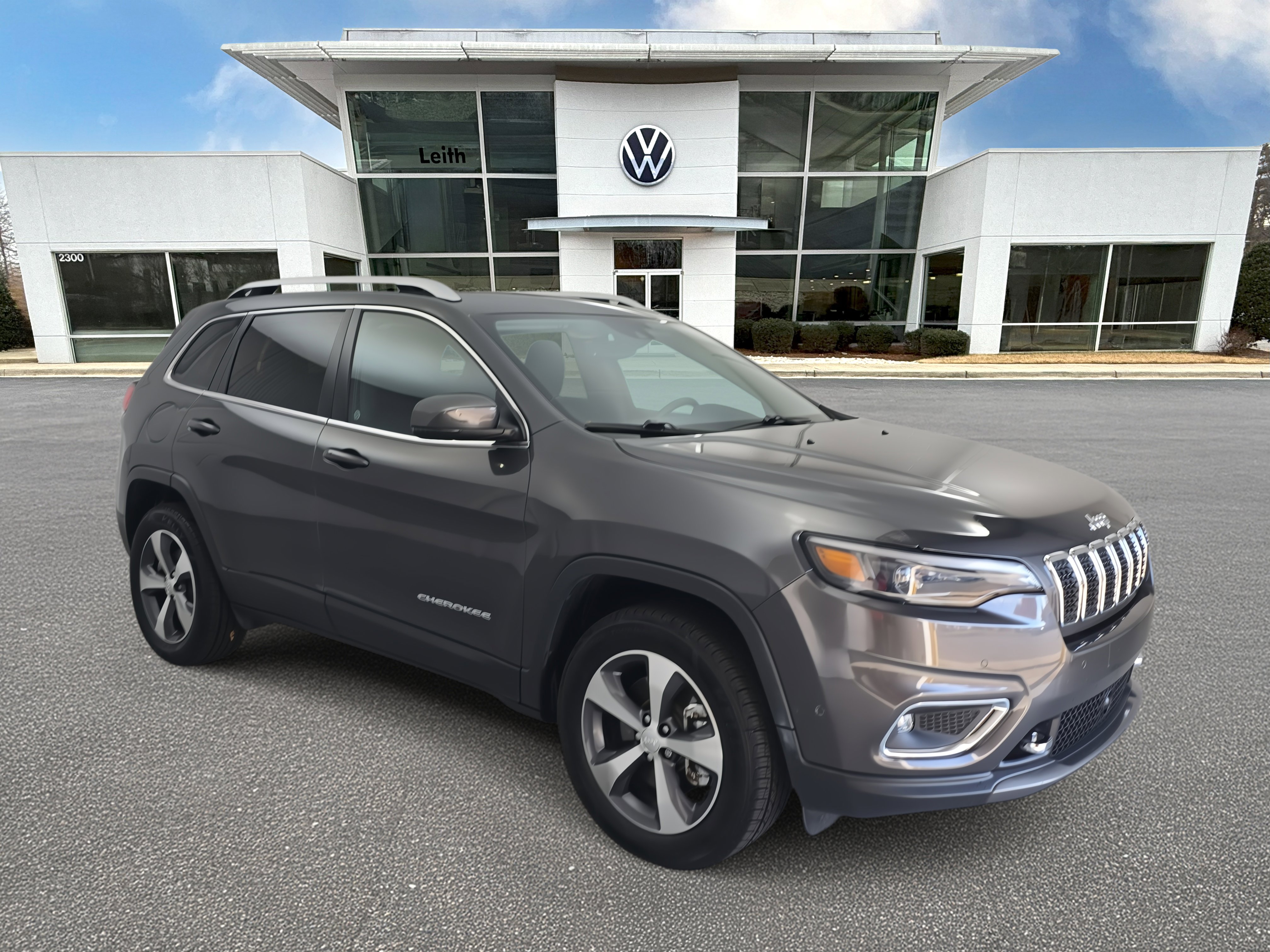 Used 2021 Jeep Cherokee Limited w/ Elite Package image 1