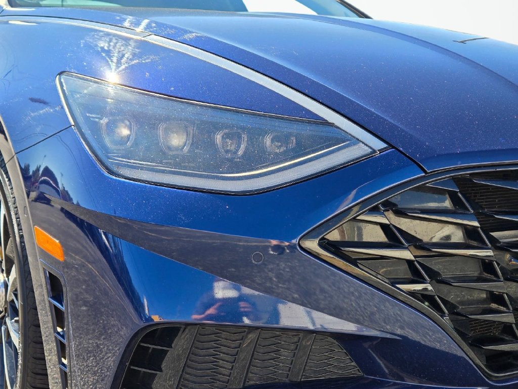 Used 2021 Hyundai Sonata Limited FWD image 2