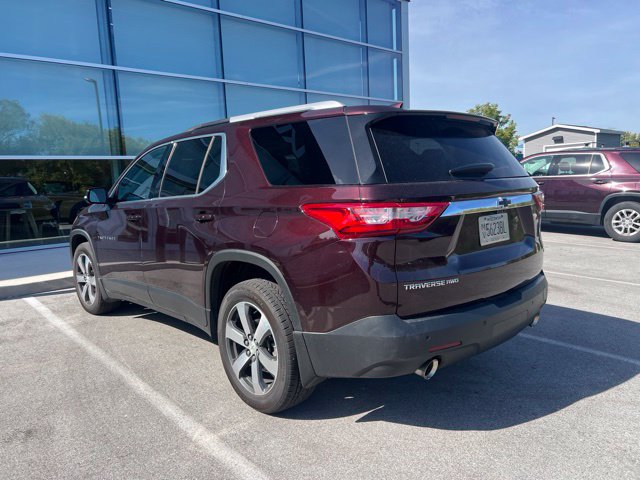 Used 2018 Chevrolet Traverse LT w/ LPO, Black Accent Package AWD/4WD image 3