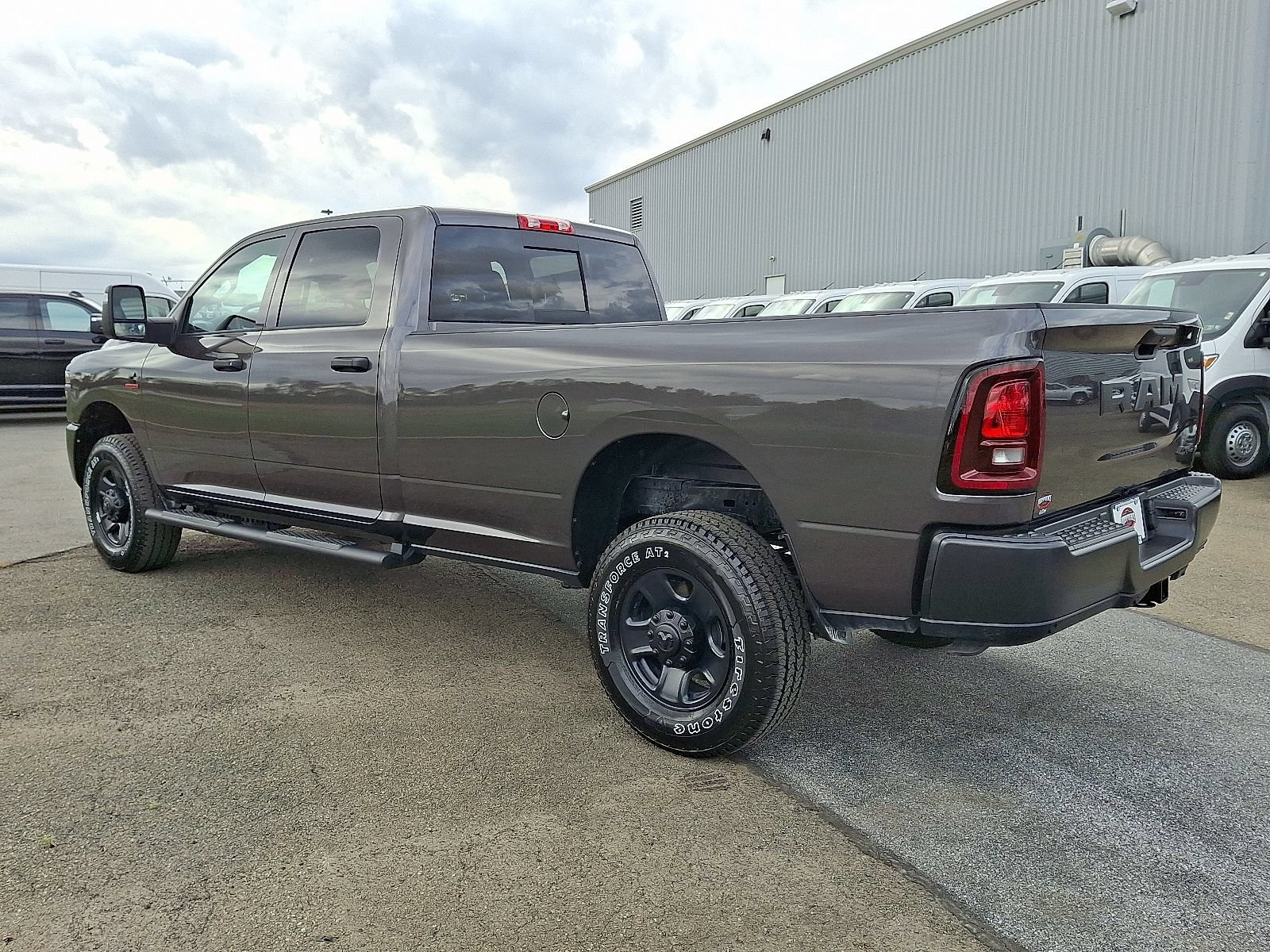 New 2026 RAM 2500 Tradesman AWD/4WD image 3