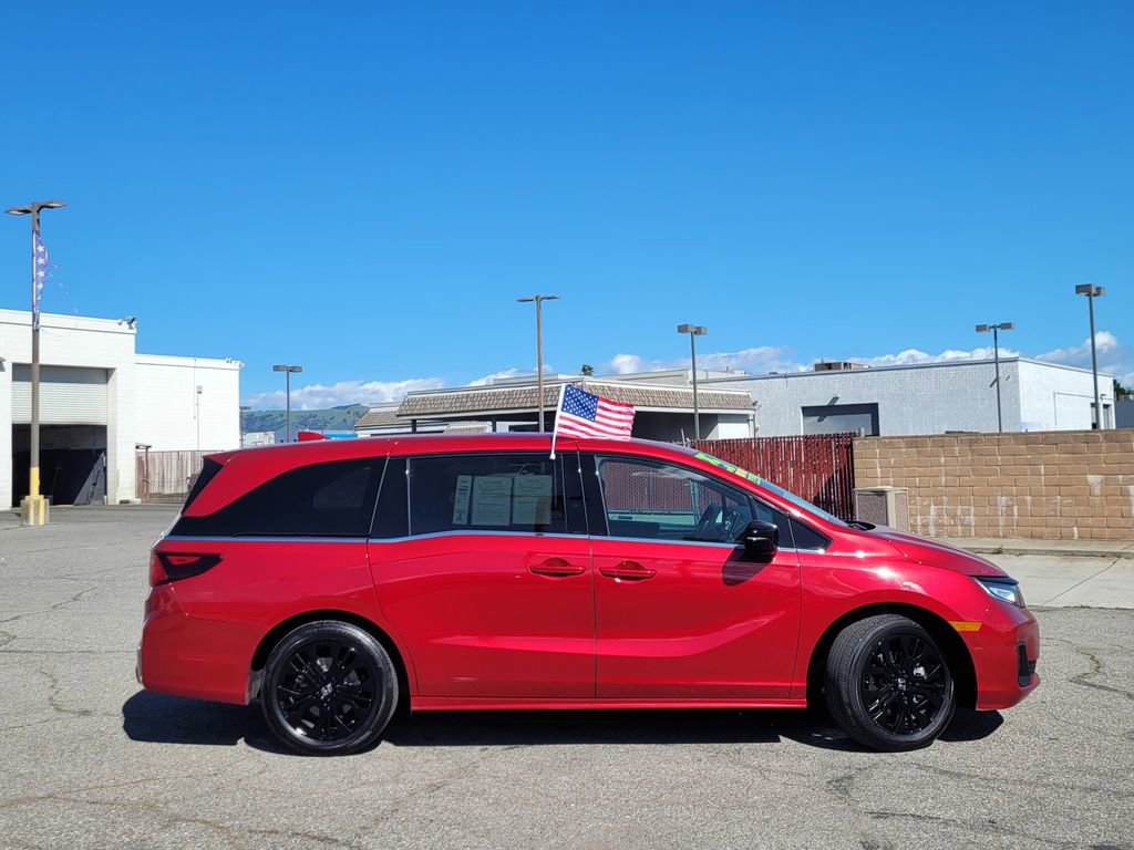 Used 2025 Honda Odyssey Sport-L image 3