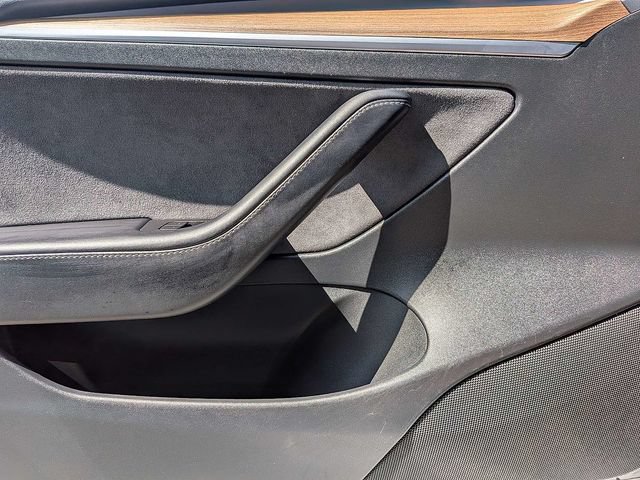 Used 2021 Tesla Model 3 Long Range AWD/4WD image 25