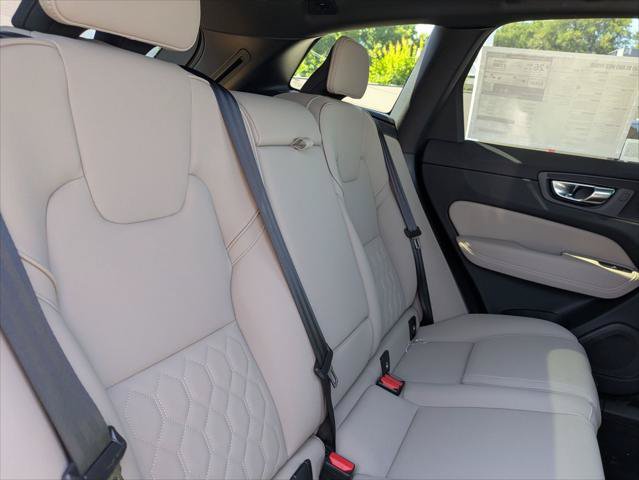 New 2026 Volvo XC60 B5 Plus w/ Climate Package PRO AWD/4WD image 13