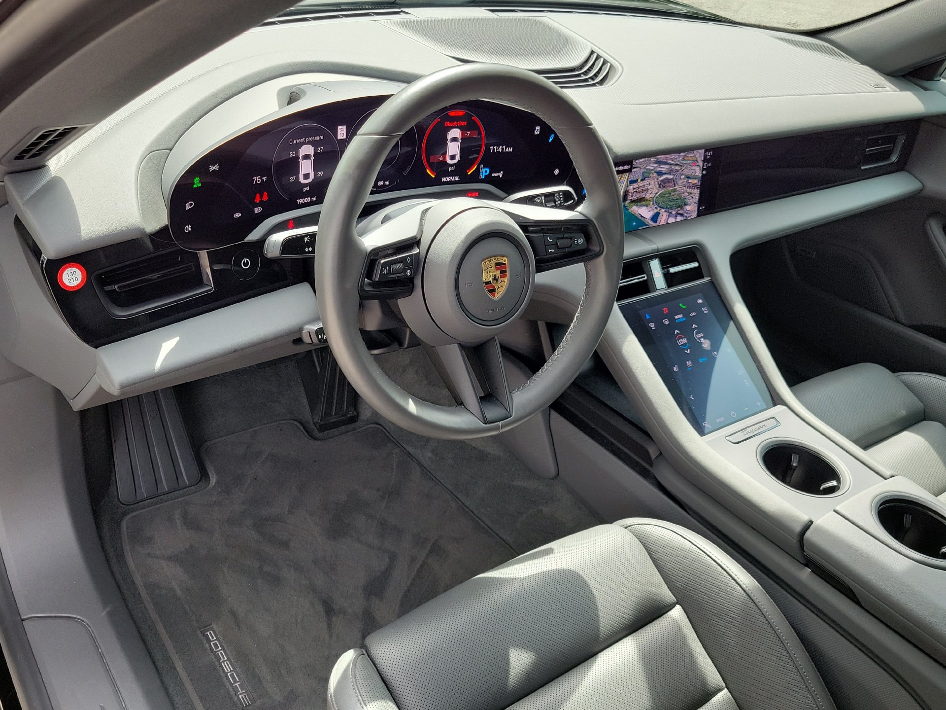 Used 2024 Porsche Taycan RWD image 25